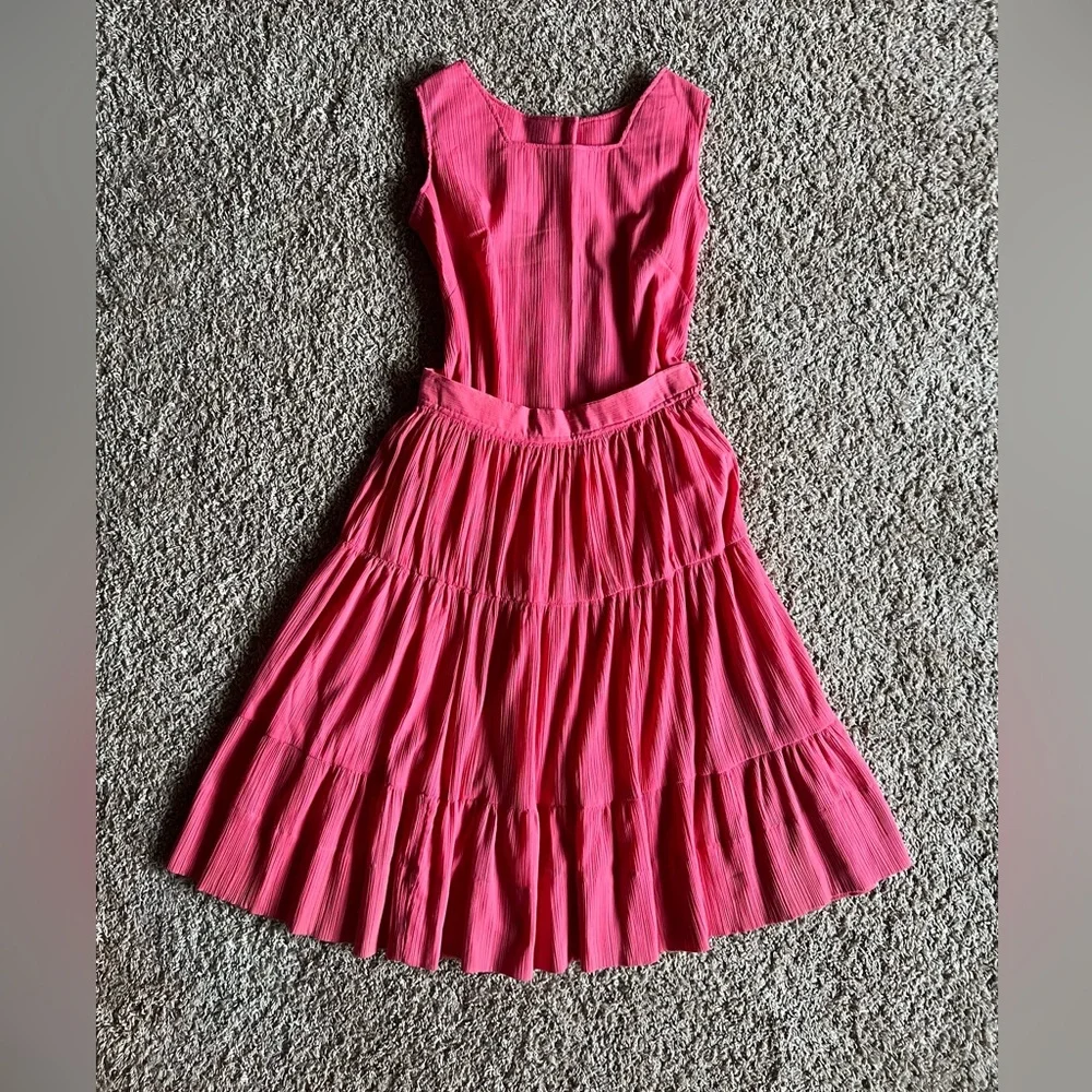 VINTAGE HANDMADE, One-Of-A-Kind Hibiscus Pink Tiered Skirt Set. - Picture 7 of 16